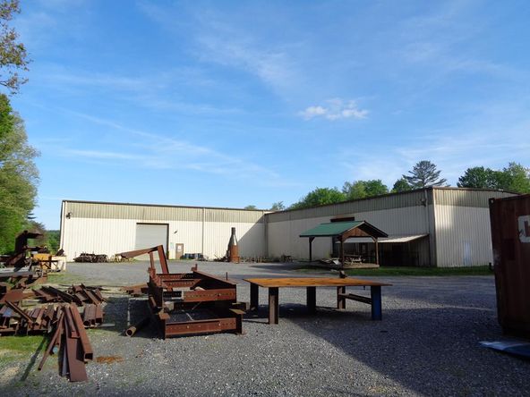 157 Willis Ave, Crab Orchard, WV 25827